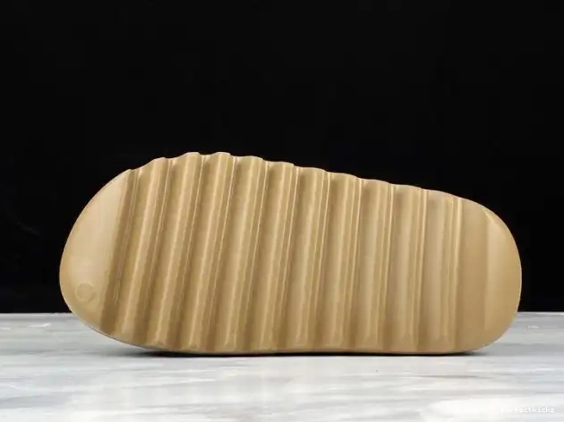 FV8425 Slide Adidas Yeezy Earth Brown 0526